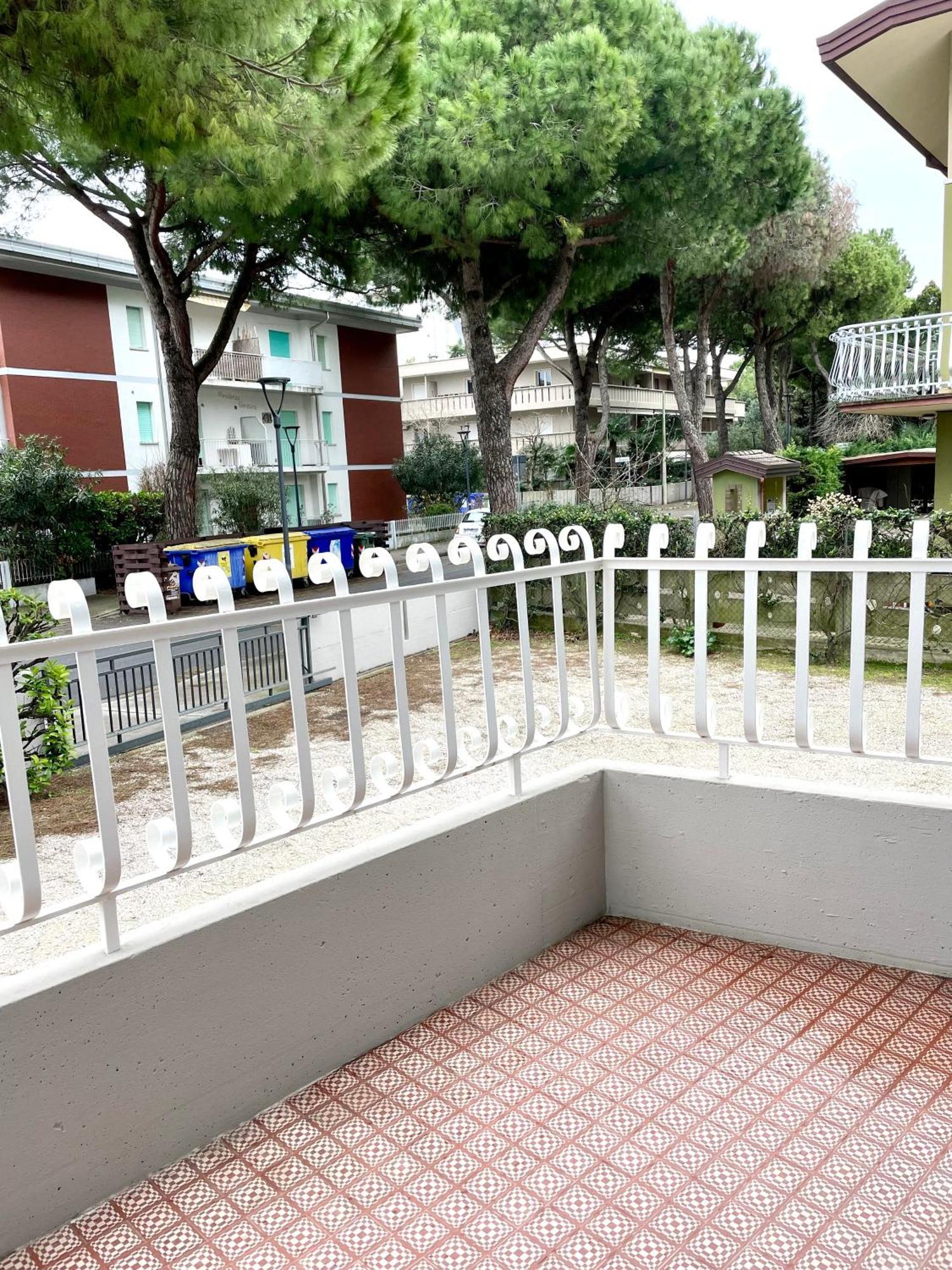 Condominio Mammole Lignano Sabbiadoro Extérieur photo